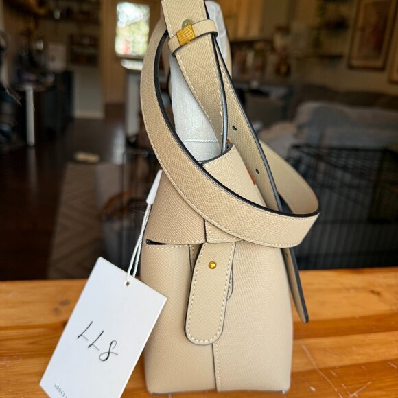 Small Tan LLS Purse NWT - Picture 2 of 6